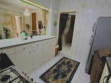 شقق للبيع - 3 غرف - بالدور 1