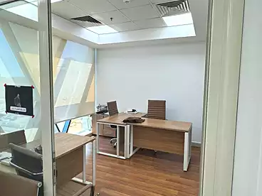 إداري للإيجار - 2 غرف - بالدور 3