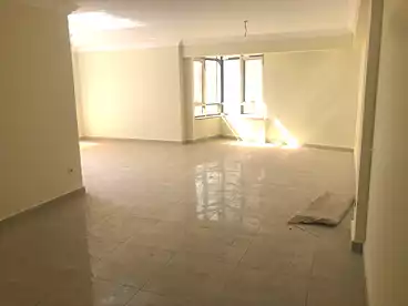 Apartments For rent - 3 rooms - floor 6