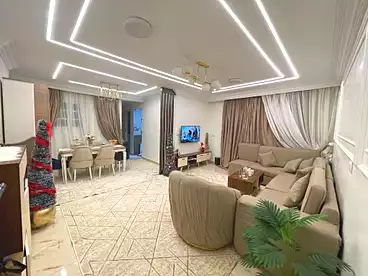شقق للبيع - 2 غرف - بالدور 8