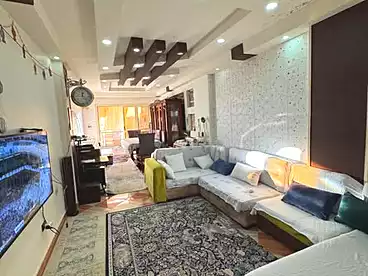 عقارات للبيع - 3 غرف - بالدور 8
