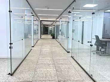 مقر إداري للإيجار - 20 غرف - بالدور 6