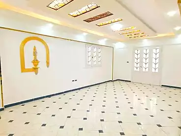 شقق للبيع - 3 غرف - بالدور 1