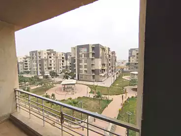 Apartments For rent - 3 rooms - floor 2