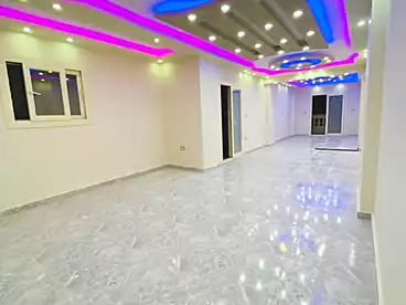شقق للبيع - 3 غرف - بالدور 0