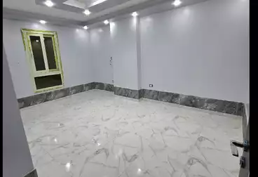 شقق للبيع - 3 غرف - بالدور 1