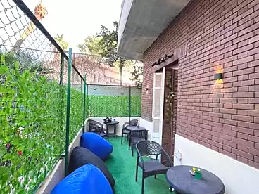 Apartments For sale - 4 rooms - floor 1