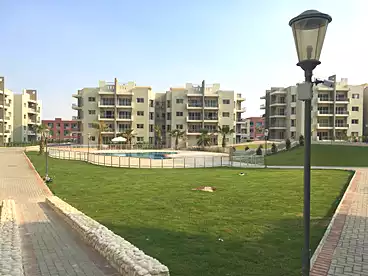 شقق للبيع - 3 غرف - بالدور 1