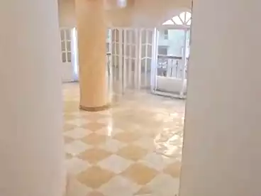 Apartments For sale - 3 rooms - floor 5