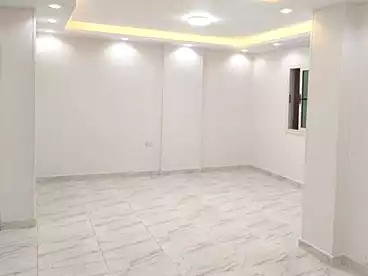 مكاتب للإيجار - 2 غرف - بالدور 0