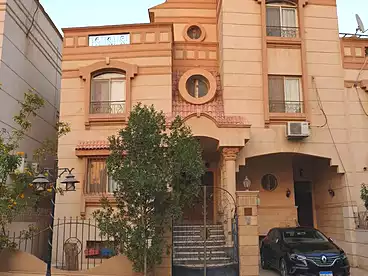 توين هاوس للبيع في شارع كارفور الرئيسي، زهراء المعادي، 520 متر