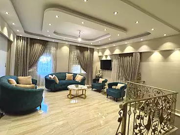 شقق للبيع - 4 غرف - بالدور 1
