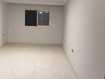 شقق للإيجار - 3 غرف - بالدور 1