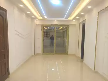 شقق للبيع - 3 غرف - بالدور 7