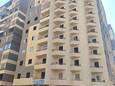 شقق للبيع - 3 غرف - بالدور 8