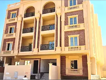 شقق للبيع - 3 غرف - بالدور 0