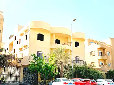 شقق للبيع - 1 غرف - بالدور 3