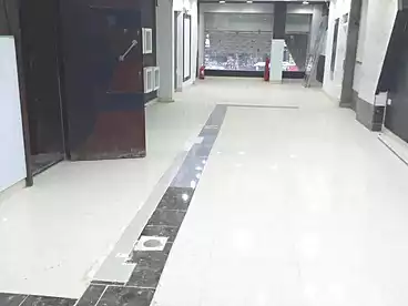 محلات للبيع