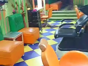 محلات للبيع