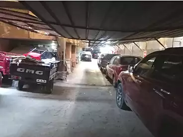 جراج للبيع