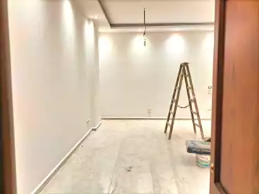 عقارات للإيجار - 3 غرف - بالدور 1