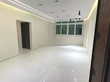 Apartments For sale - 3 rooms - floor 2