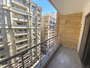 عقارات للبيع - 3 غرف - بالدور 7