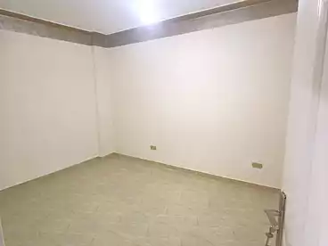 عقارات للبيع - 3 غرف - بالدور 3