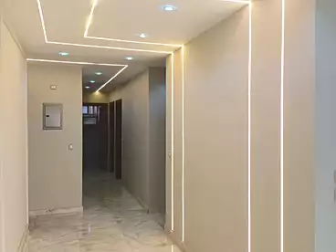 عقارات للبيع - 3 غرف - بالدور 4