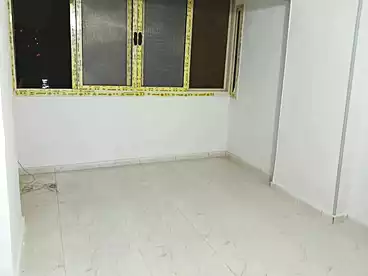 شقق للإيجار - 3 غرف - بالدور 0