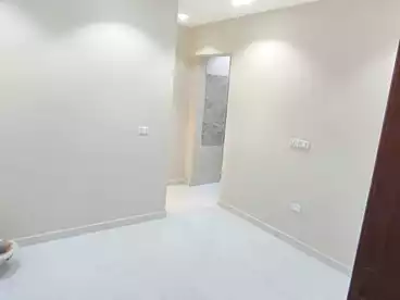 Studio For sale - 1 rooms - floor 1