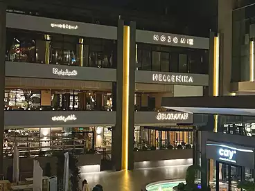 محلات للإيجار في شارع 70، الحي الثاني، 138 متر