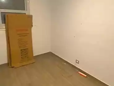 شقق للإيجار في طريق الجيش، المندرة، 90 متر