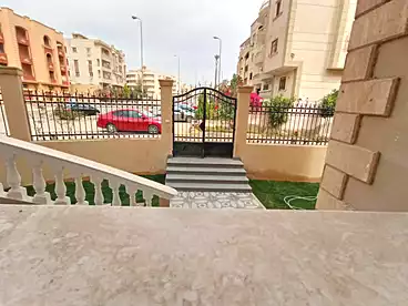 شقق للإيجار في الحي السادس عشر، الشيخ زايد، 181 متر