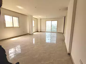 undefined For sale - 3 rooms - floor 8