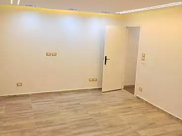 شقق للبيع - 3 غرف - بالدور 14