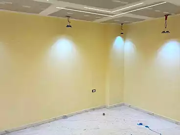 شقق للبيع في شارع سلطان خطاب، اللبيني، 150 متر