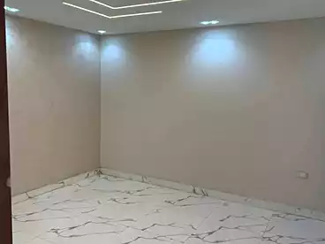 شقق للبيع في شارع سلطان خطاب، اللبيني، 140 متر