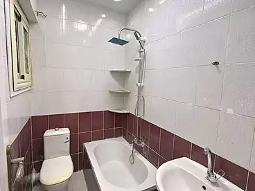 Apartments For sale in Ibn Shker St., Miami, 130 sqm
