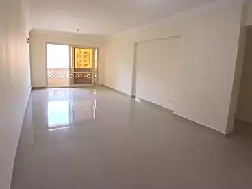 Apartments For rent in Mortada Basha St, Ganaklis, 180 sqm