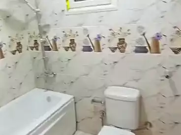 شقق للبيع في شارع الخمسين، النزهة 2، 130 متر