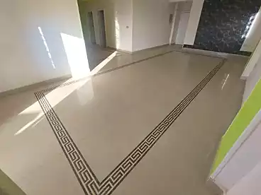 شقة بحديقة للبيع في المجاوره الأولى، الحي الأول شرق - حي الأندلس، 200 متر