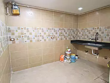روف للبيع في شارع الرياض، البيطاش، 130 متر