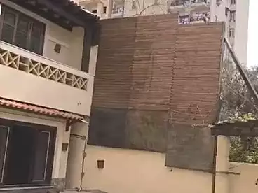 فلل للبيع في بيانكي، البيطاش، 300 متر