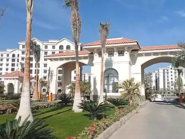 Apartment للإيجار في منطقة العمارات 4، كمبوند سيليا - طلعت مصطفي، 103 متر