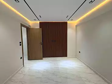 Apartments For sale in El Bashwat St., Bianchi, 180 sqm