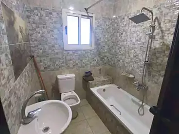 شقق للإيجار في الهانوفيل، العجمي، 90 متر