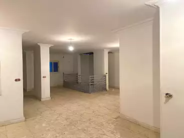عقارات للإيجار في شارع مصطفى النحاس، مدينة نصر، 300 متر