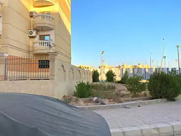 شقق للبيع في الحي الحادي عشر، الأحياء، 300 متر