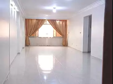 Apartments For sale in El Shaheed Ahmed Hamdy St., El Tawabek, 150 sqm